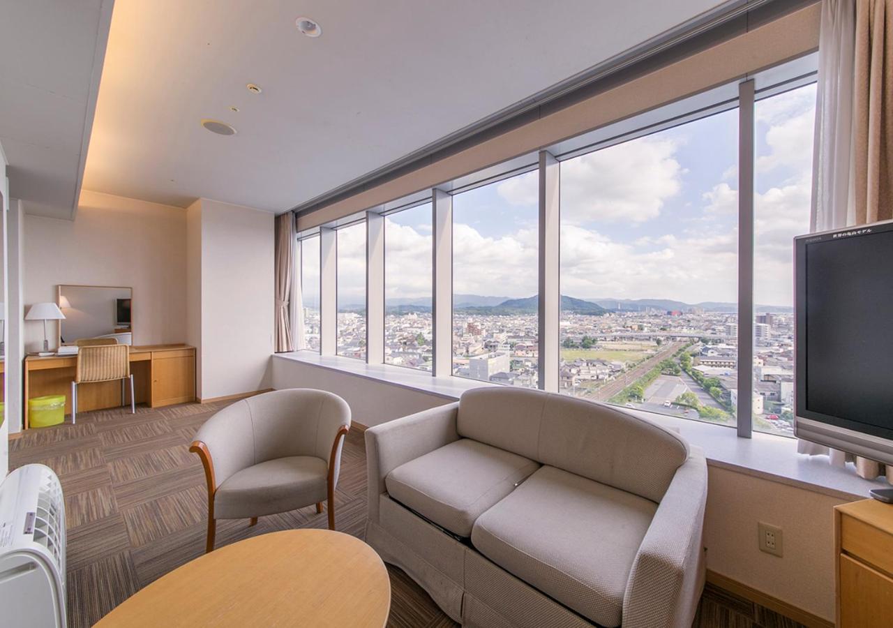Hotel Landmark Wakayama Exteriör bild