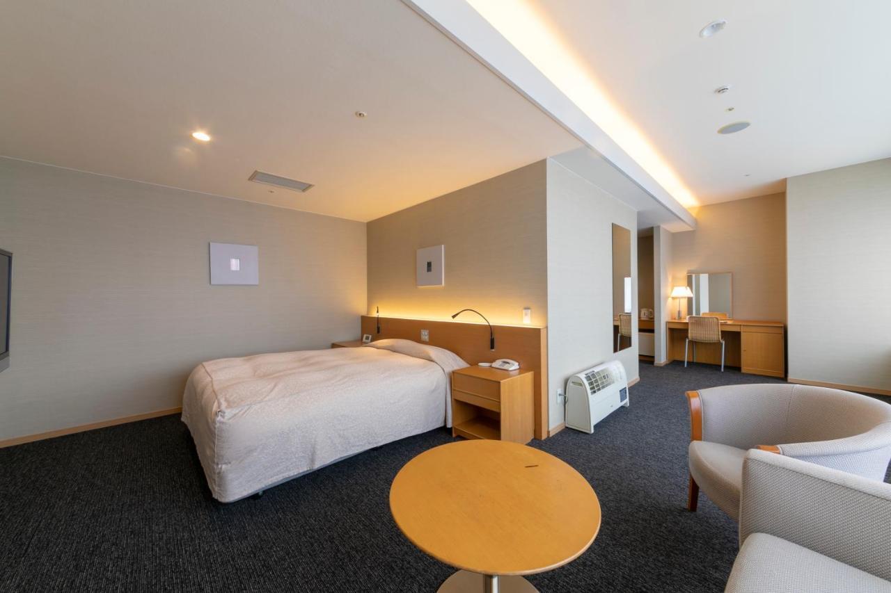 Hotel Landmark Wakayama Exteriör bild